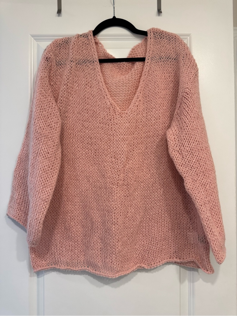 Soft V‑Neck Chunky Knit Sweater - Pink